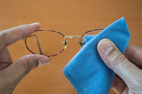 replacing lenses in glasses specsavers.